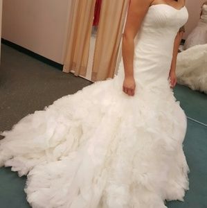Truly by Zac Posen wedding dress
